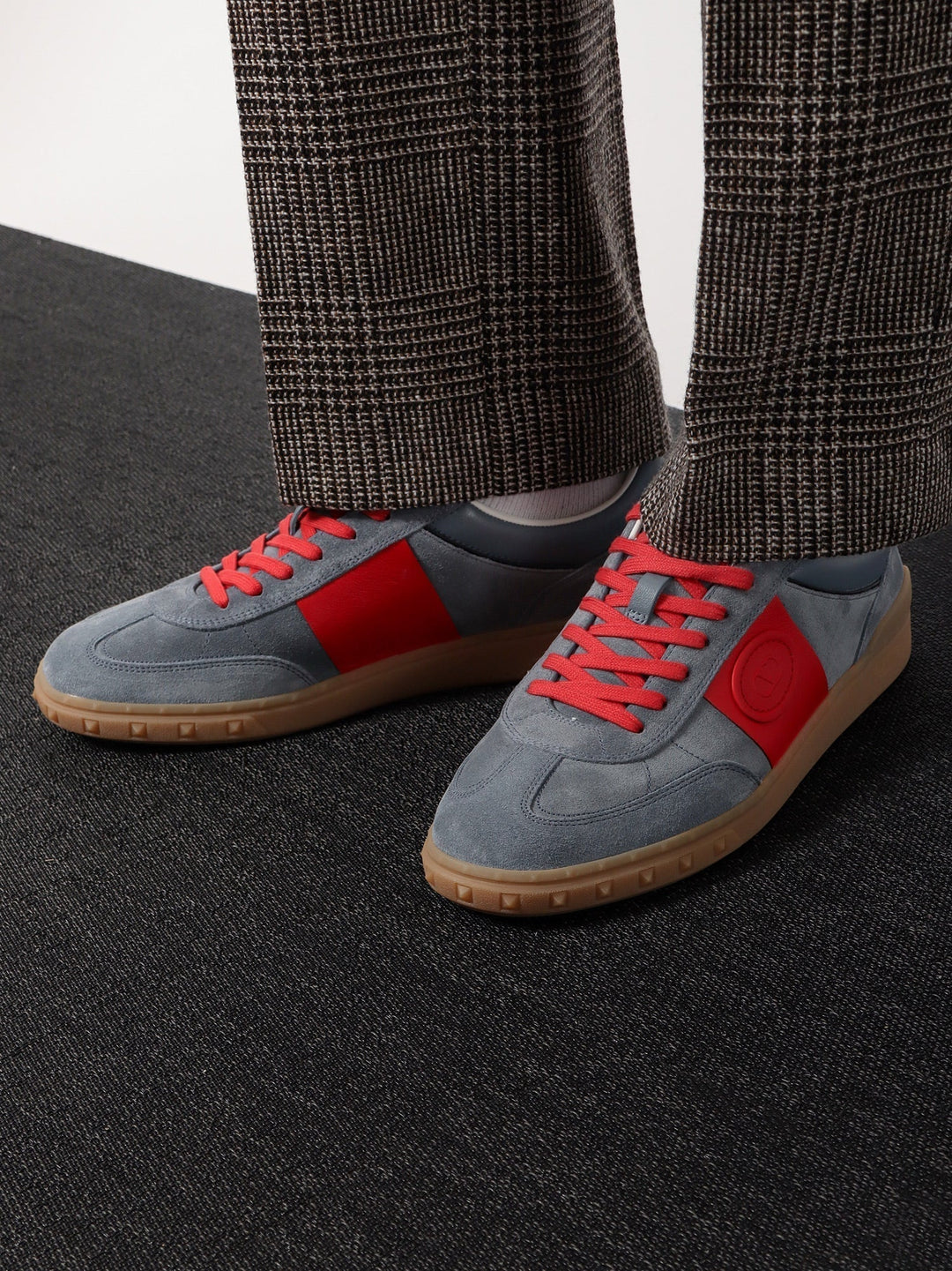 Valentino Garavani Men Valentino Garavani Upvillage Low Top Sneaker In Suede And Leather