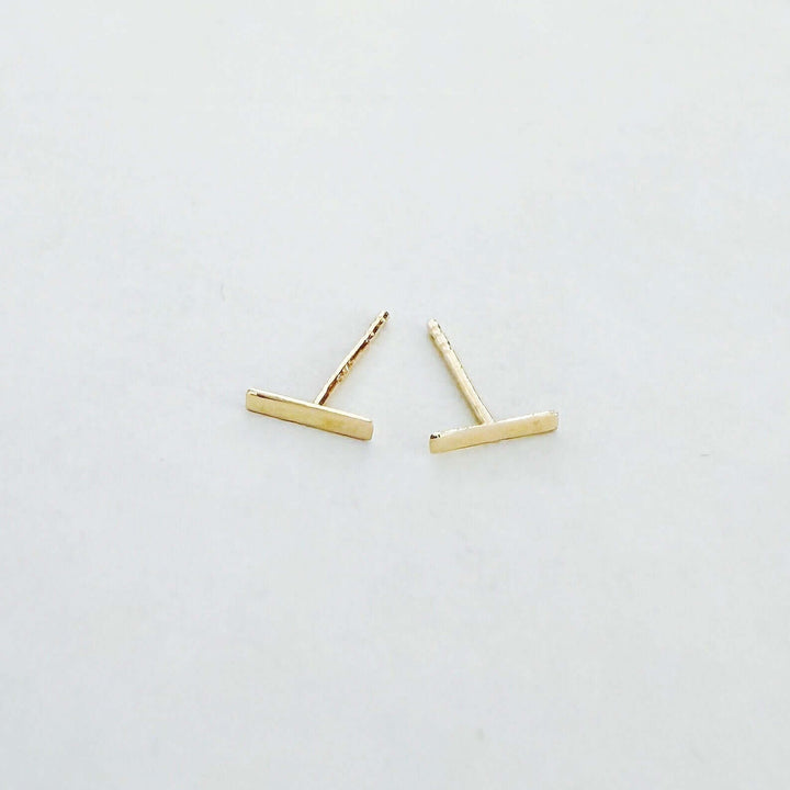 AURORA BAR EARRINGS 14KT YELLOW GOLD
