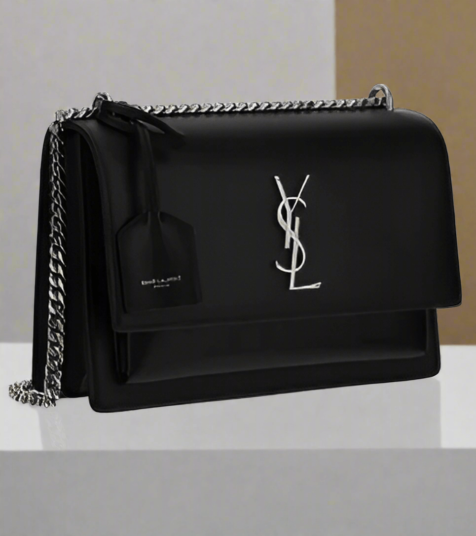 Saint Laurent black leather
MONOGRAM SUNSET SHOULDER BAG
