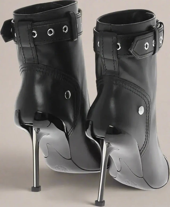Alexander McQueen Front Zipped Leather Booties with Stiletto Heel 10cm