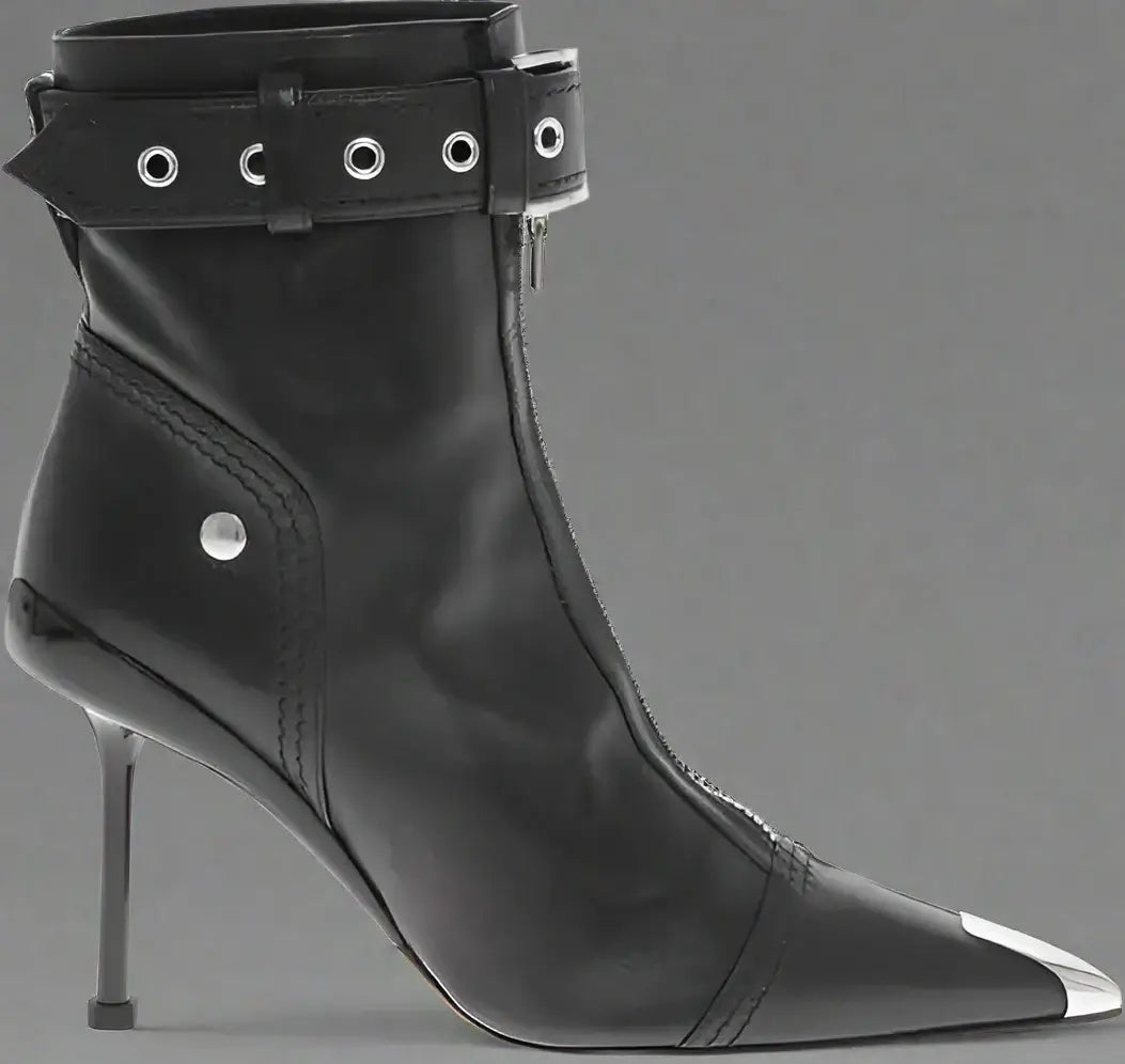Alexander McQueen Front Zipped Leather Booties with Stiletto Heel 10cm