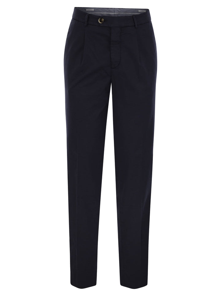Brunello Cucinelli Men Garment-Dyed Leisure Fit Trousers In American Pima Comfort Cotton With Pleats