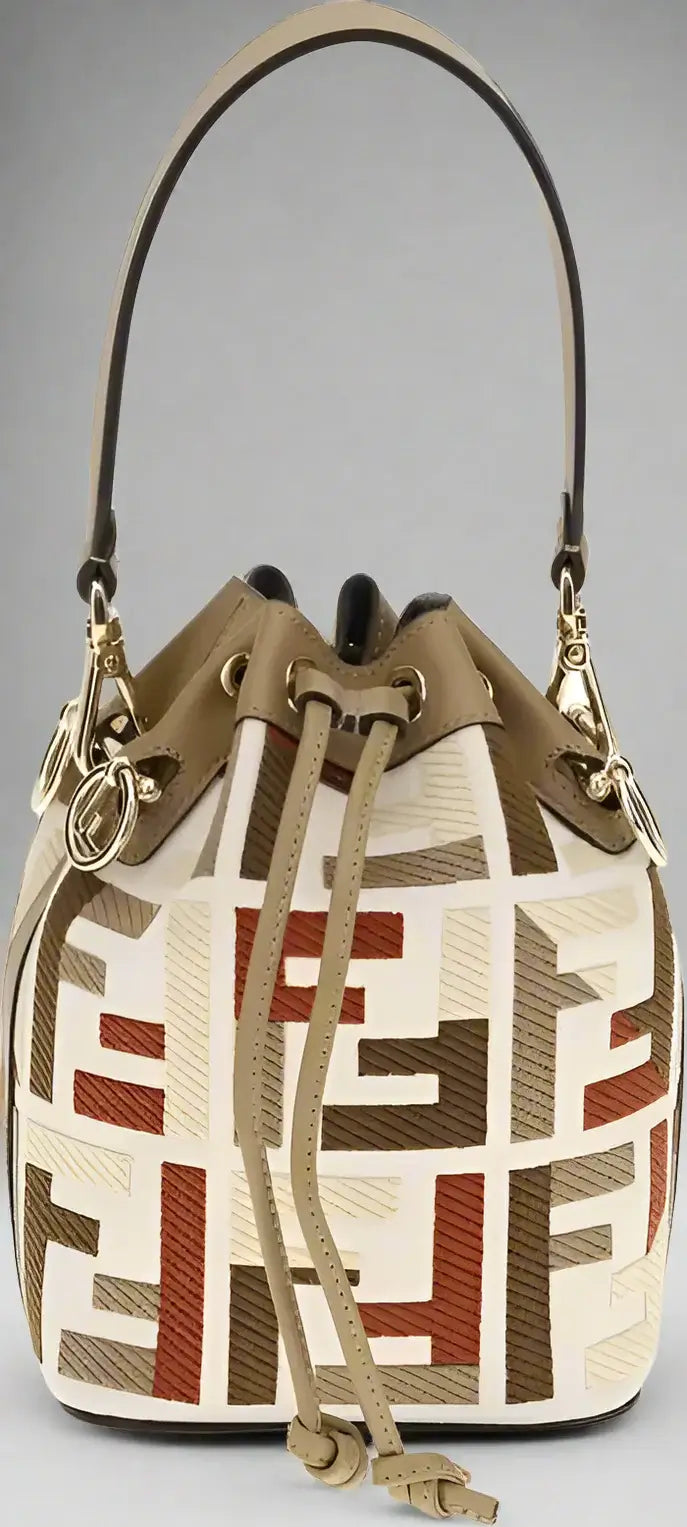 FENDI beige Mon Tresor Bucket Bag
