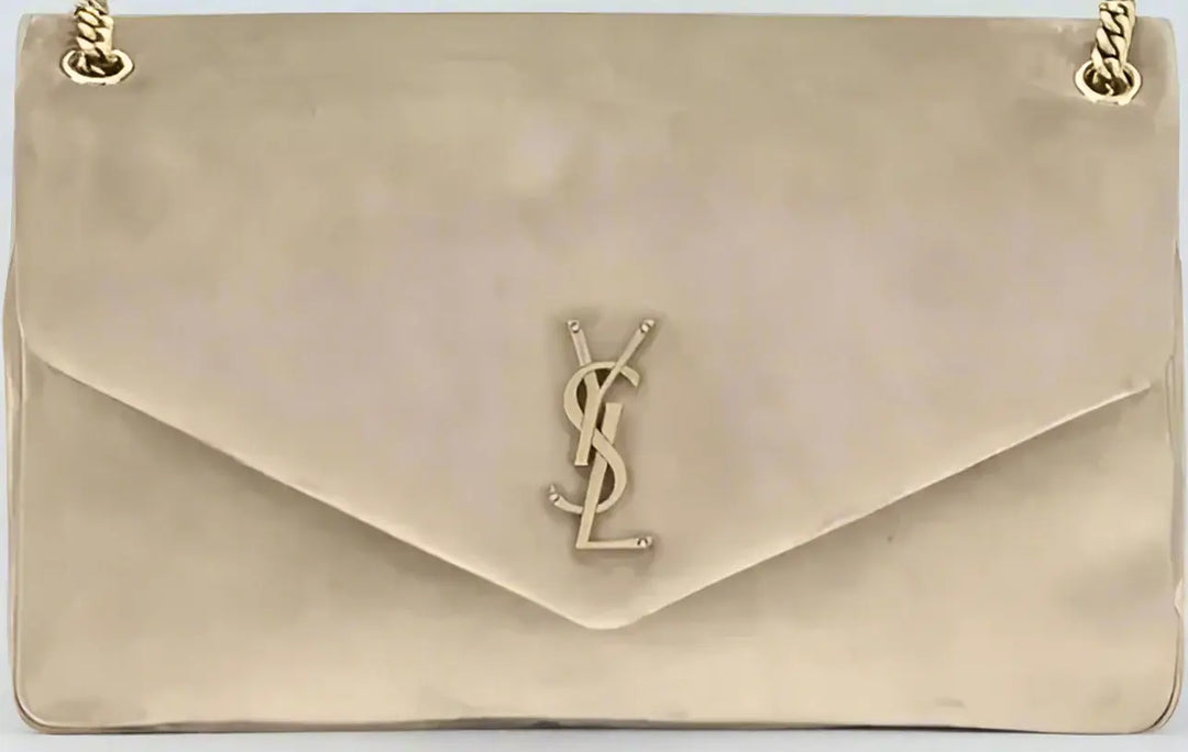 Beige handbag with a gold logo on a beige background