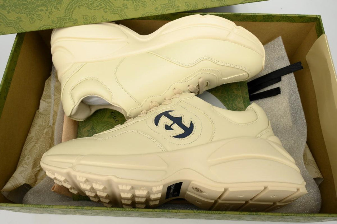 Gucci &