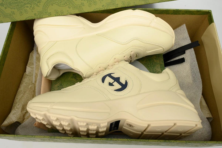 Gucci &