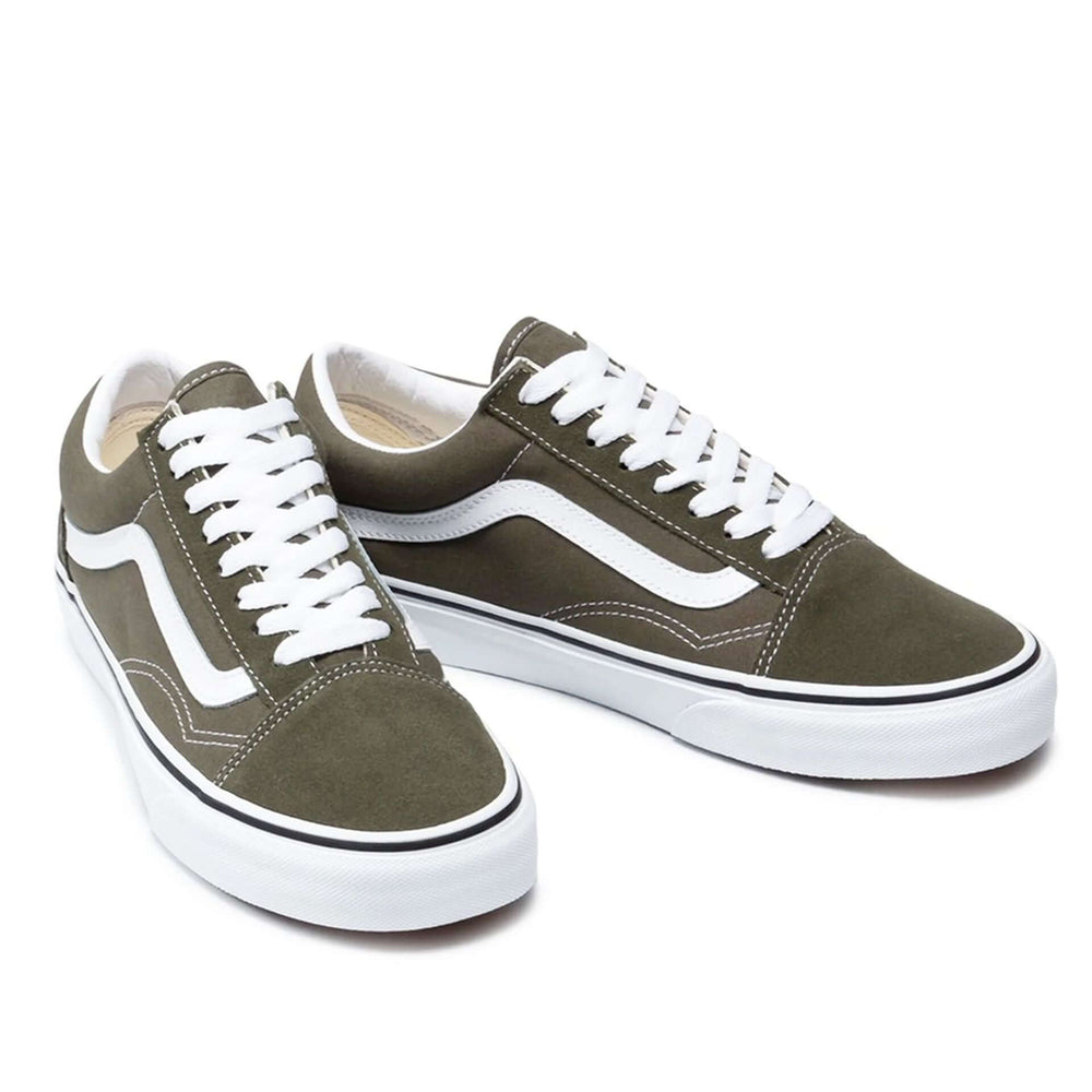 VANS sneakers and streetwear collection at STORE 7994