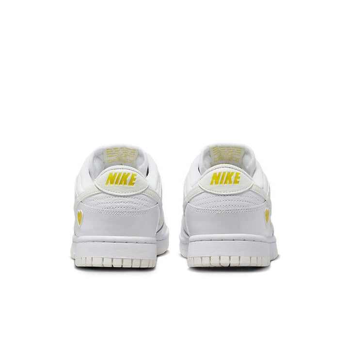 Nike Dunk Low &