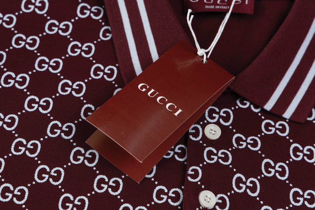 Gucci T-shirt with a collar