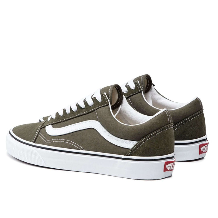 VANS sneakers and streetwear collection at STORE 7994