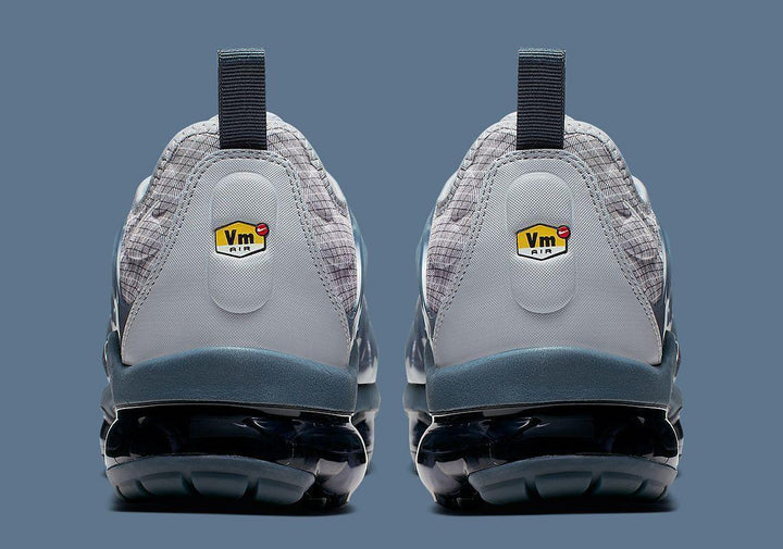 Nike Air VaporMax Plus &