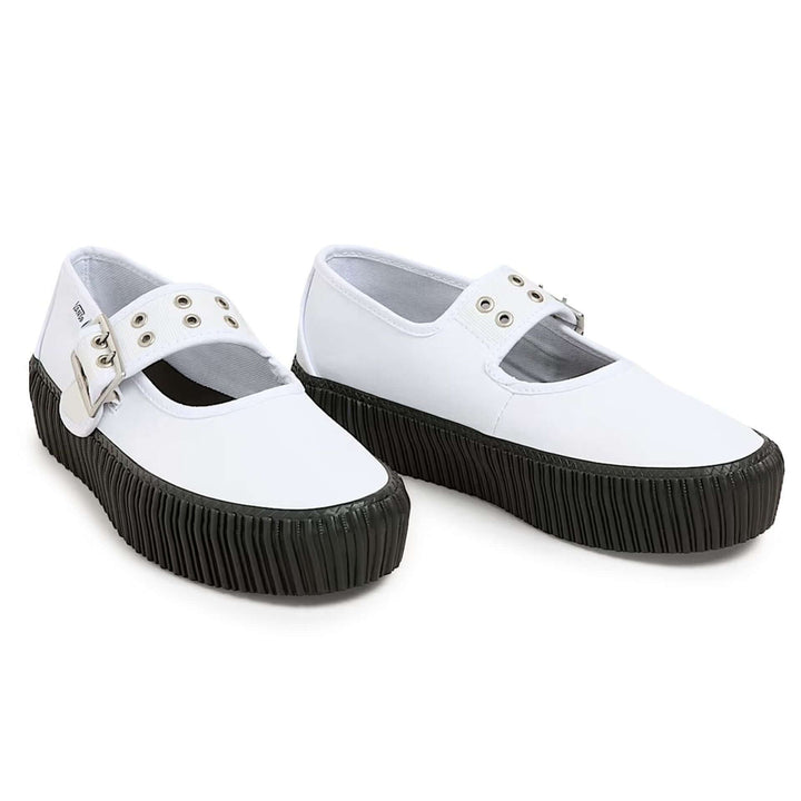 VANS sneakers and streetwear collection at STORE 7994