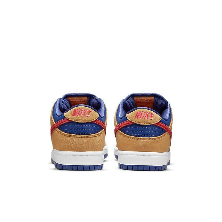 Nike SB Dunk Low &