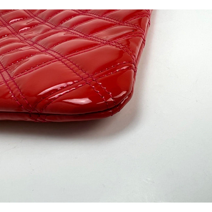 Chanel Medium dark pink patent quilted cosmetic case – STORE 7994