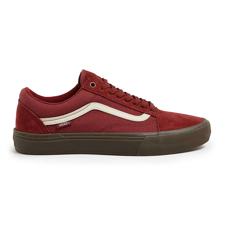 VANS sneakers and streetwear collection at STORE 7994