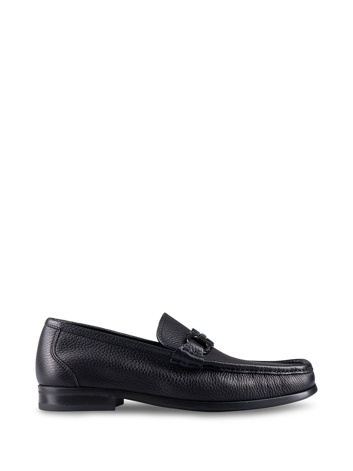 Ferragamo Men Grained Leather Gancini Loafers