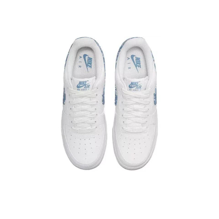Nike Air Force 1 Low 07 &
