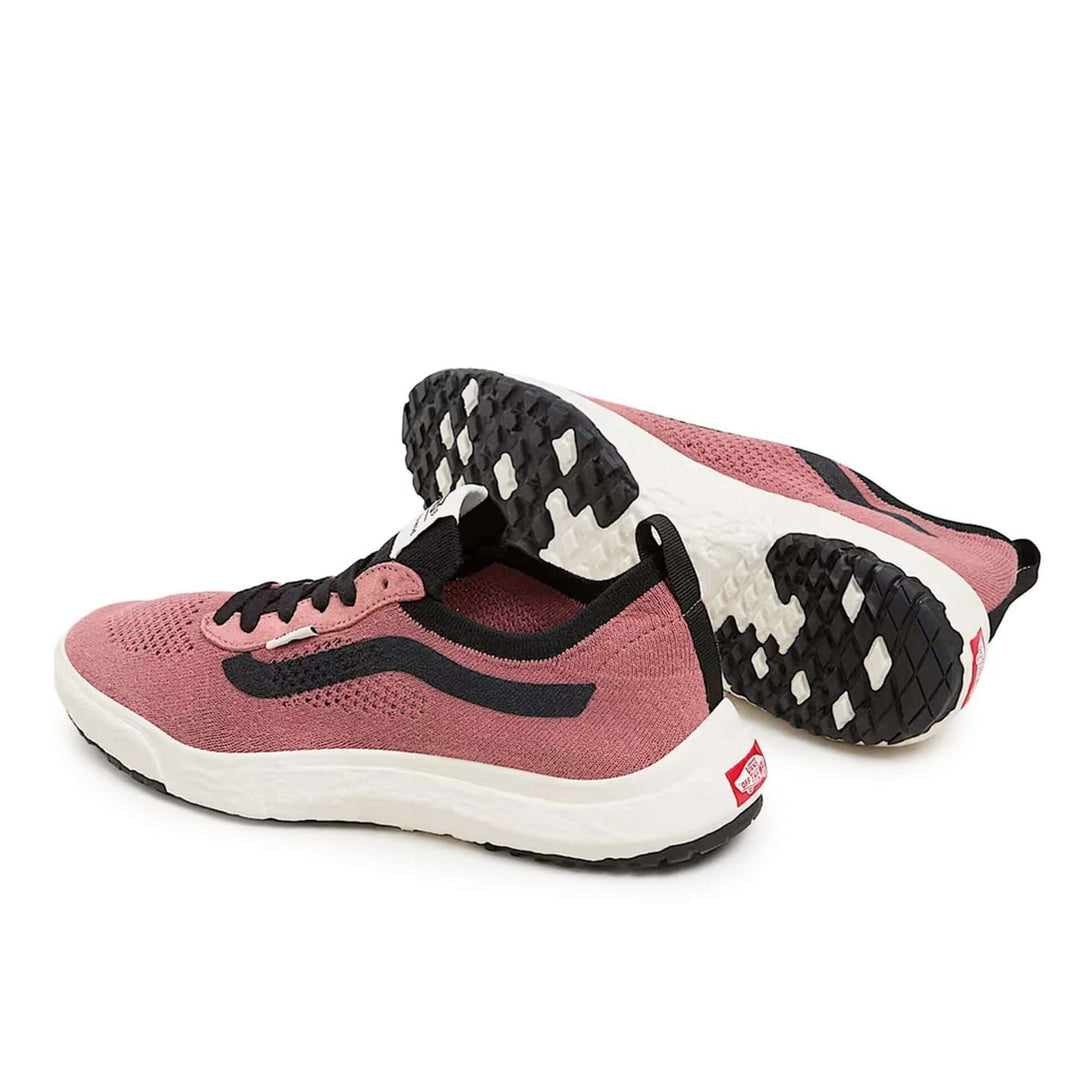 VANS sneakers and streetwear collection at STORE 7994