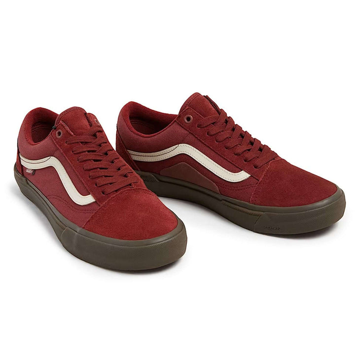 VANS sneakers and streetwear collection at STORE 7994