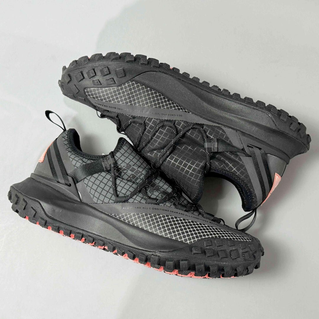 Nike ACG Mountain Fly Low &