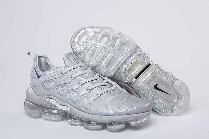 Nike Air VaporMax Plus &