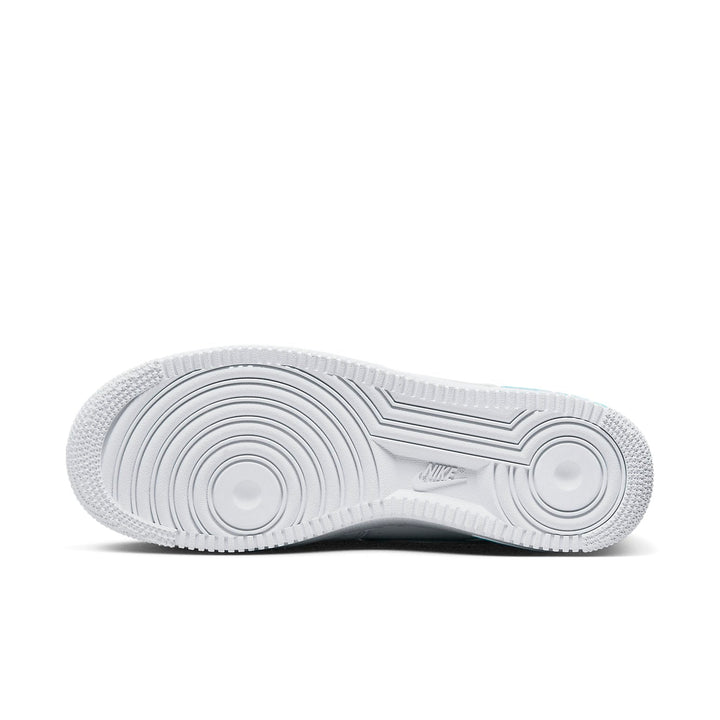 Nike Air Force 1 Low &