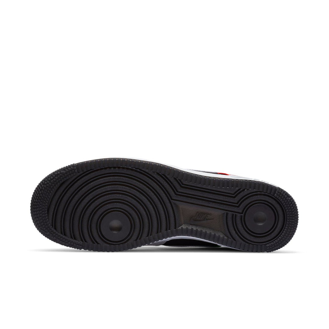 Nike Air Force 1 Low &