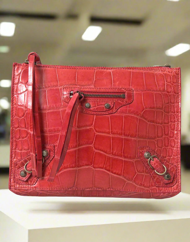 【VIP価格】BALENCIAGA Exotic Red Alligator Leather Clutch BALENCIAGA Exotic Red Alligator Leather Clutch – STORE 7994