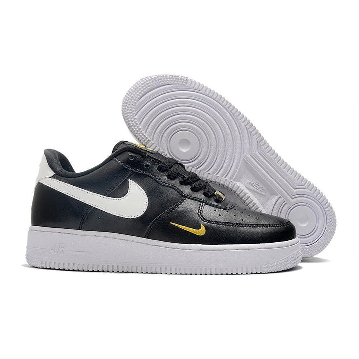Nike Air Force 1 &