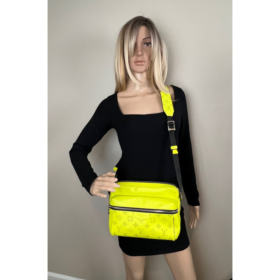 Louis Vuitton Taigarama Outdoor Messenger yellow bag – STORE 7994