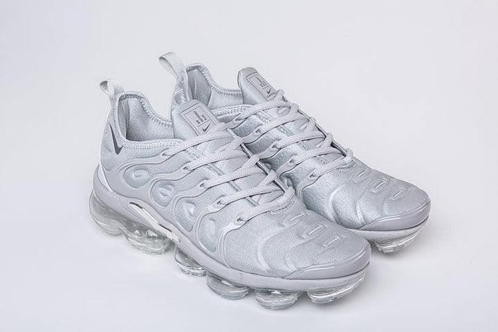 Nike Air VaporMax Plus &