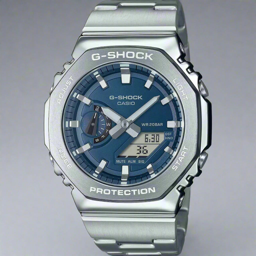 Unisex G-SHOCK watch with durable design and bold streetwear style