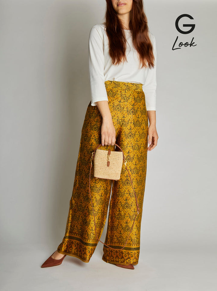 Saint Laurent Women 'Le 37' Beige Mini Handbag With Adjustable And Removable Shoulder Strap And Hook Closure With Cassandre In Raffia Woman