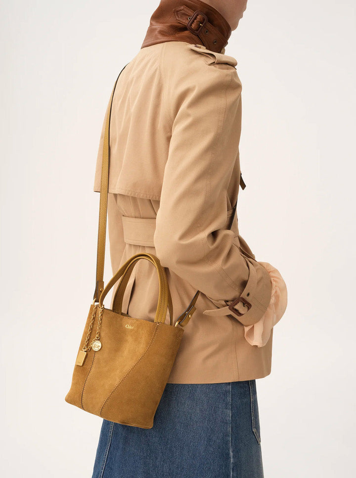 Chloé Women 'Spin' Beige Shoulder Bag With Adjustable And Removable Shoulder Strap And Logo Charm On The Front In Suede Woman
