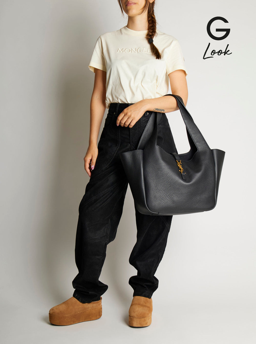 Saint Laurent Women Black Tote Bag With Cassandre Hook Closue In Grained Leather Woman