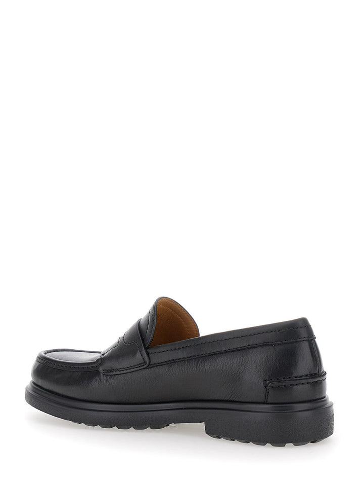 Ferragamo Men 'Brema' Black Loafers With Tonal Stitching And Almond Toe In Leather Man
