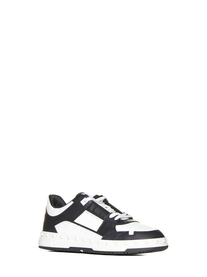 Valentino Garavani Men Calf Leather Freedots Sneakers