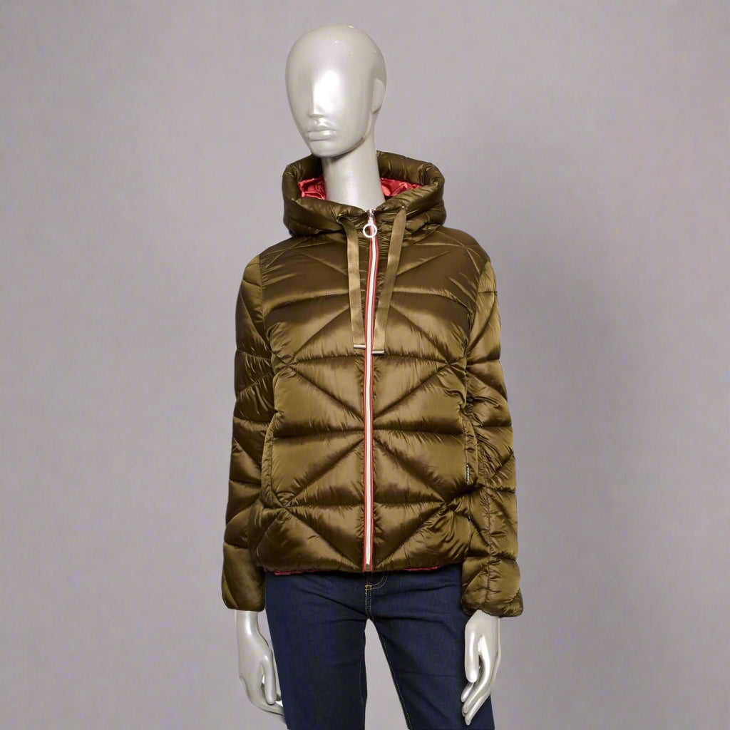 Comfortable Italian designed coats & jackets in mid, 3/4 and hooded designs