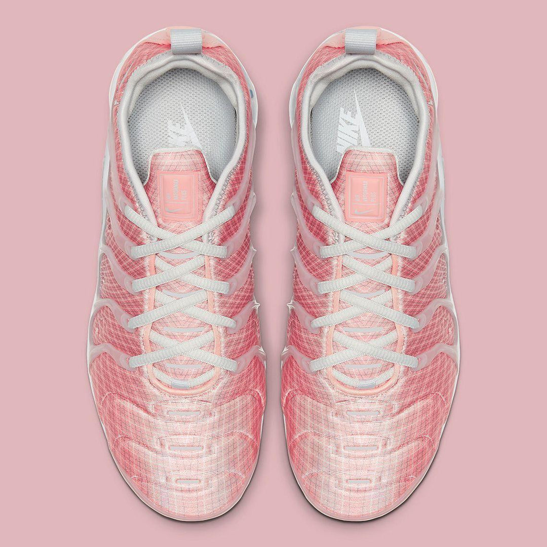 Nike Air VaporMax Plus &