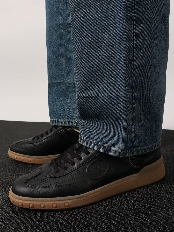 Valentino Garavani Men Valentino Garavani Upvillage Low-Top Leather Sneakers