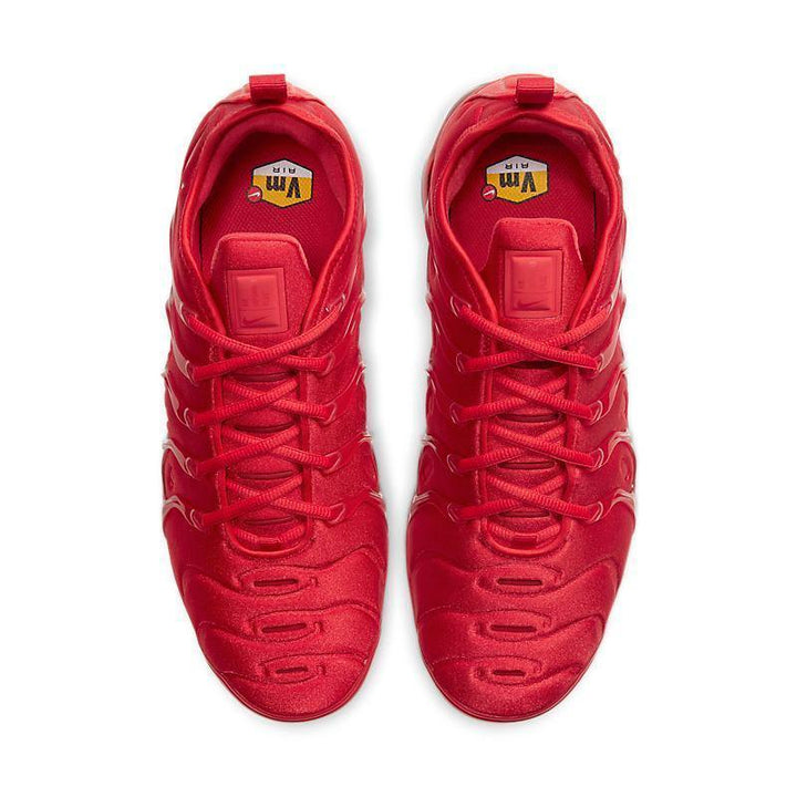 Nike Air VaporMax Plus &