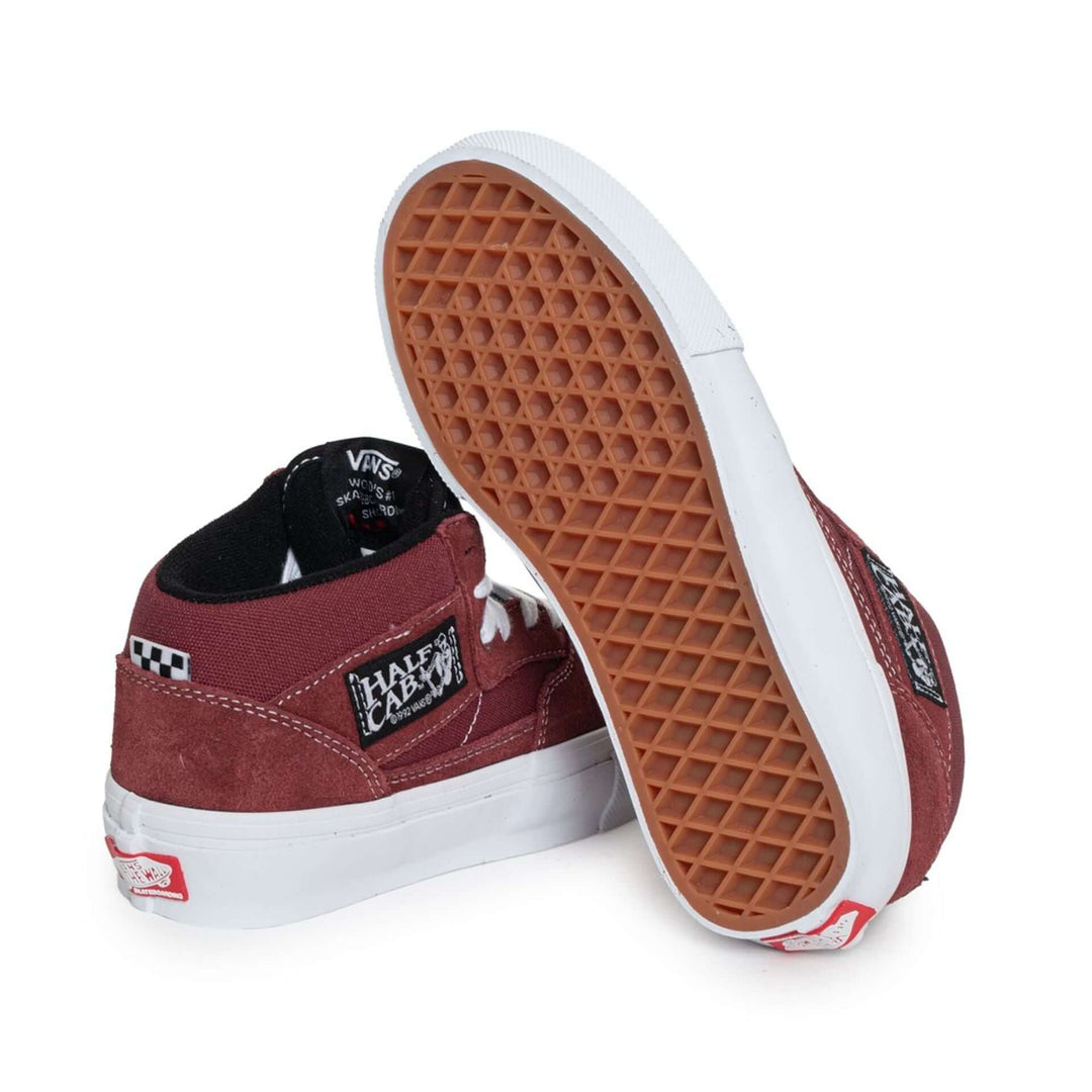 VANS sneakers and streetwear collection at STORE 7994