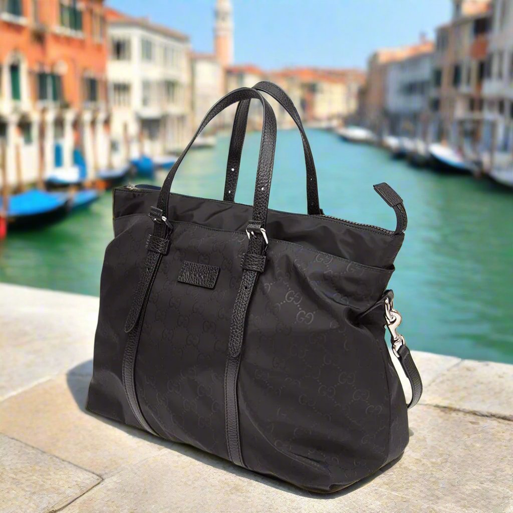 Bolso de mano unisex GUCCI de piel y tejido negro Guccissima