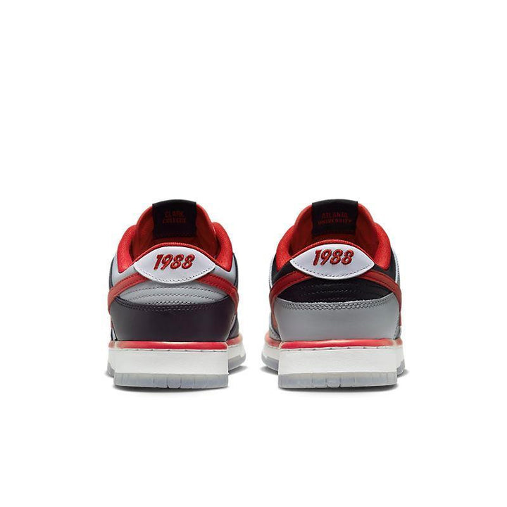 Nike Dunk Low &