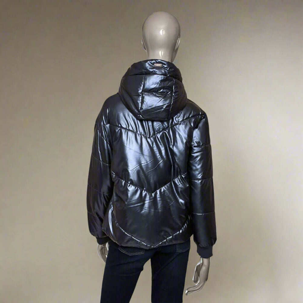 Comfortable Italian designed coats & jackets in mid, 3/4 and hooded designs