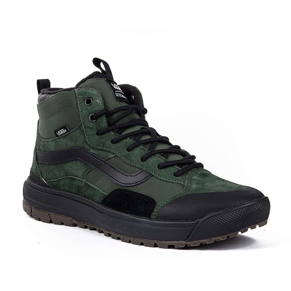 VANS sneakers and streetwear collection at STORE 7994