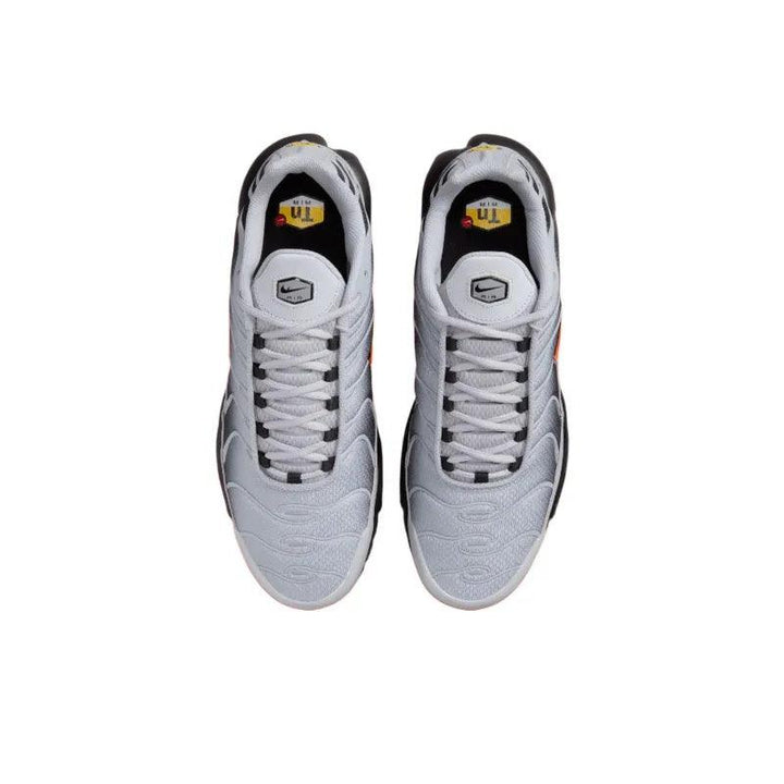 Nike Air Max Plus &