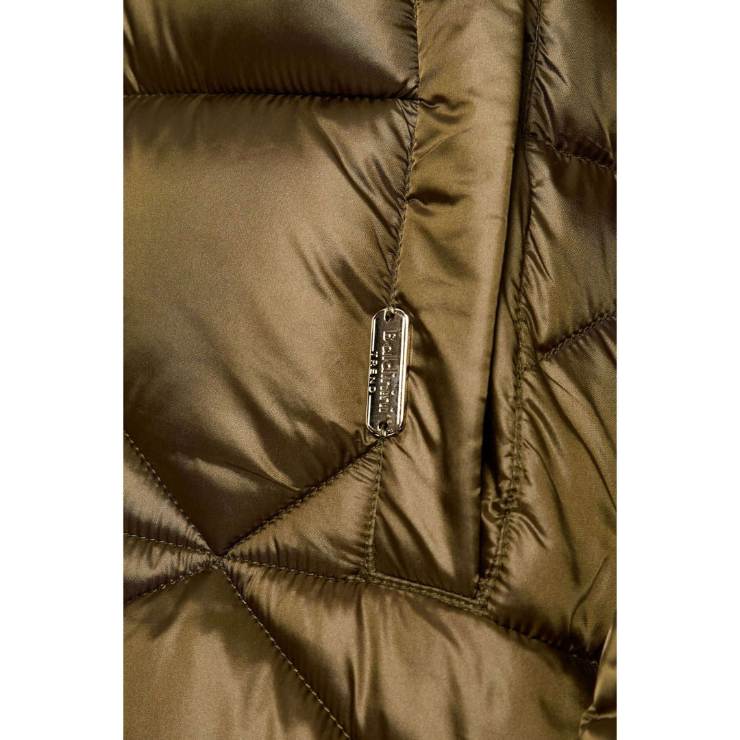 Comfortable Italian designed coats & jackets in mid, 3/4 and hooded designs