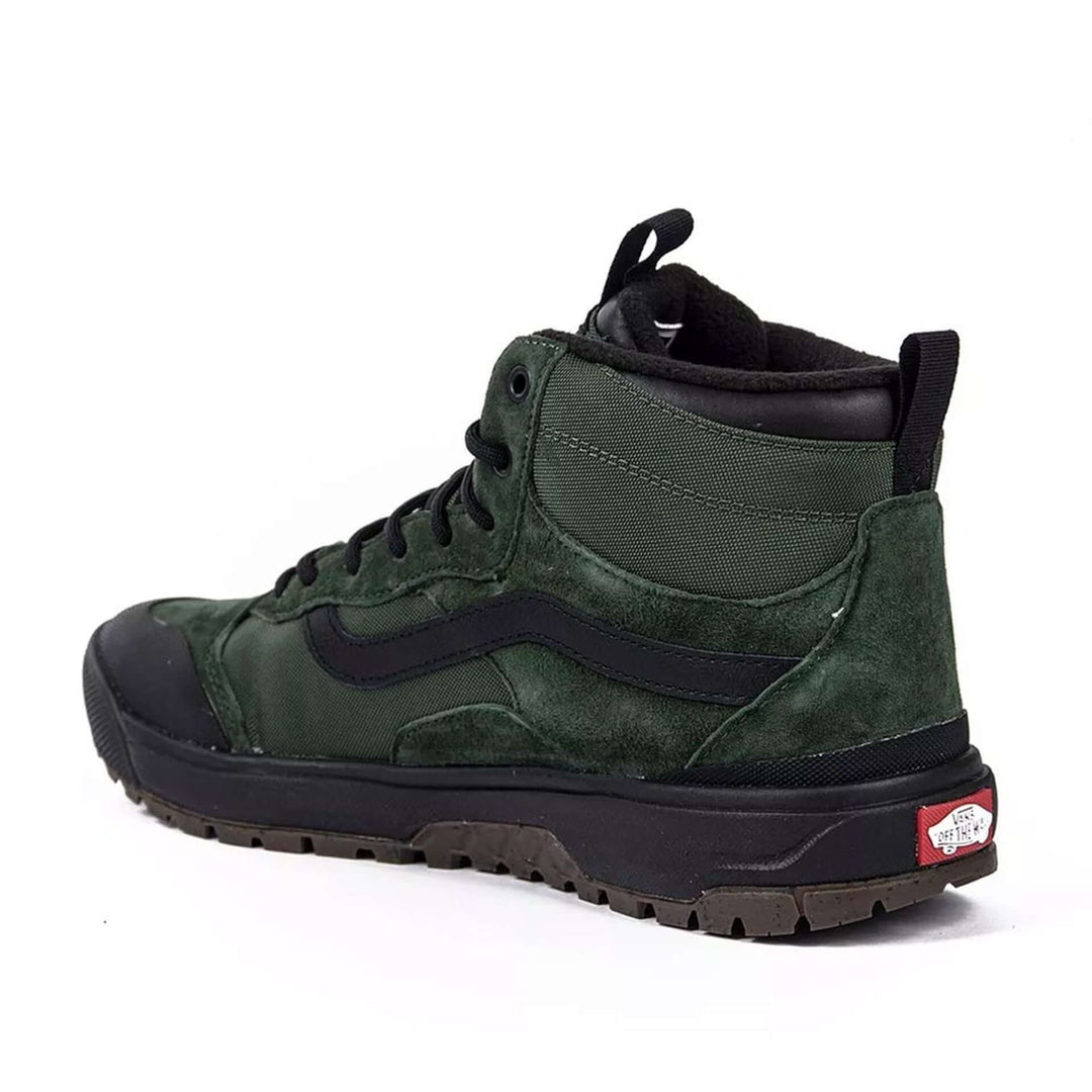 VANS sneakers and streetwear collection at STORE 7994
