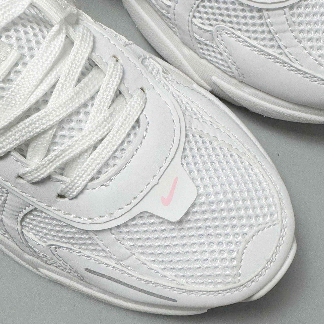 Nike V2K Run &